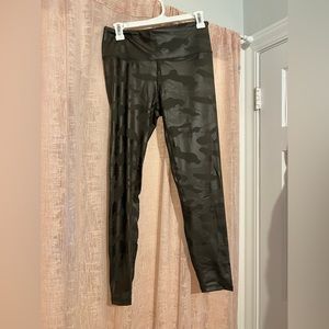 Talulah Camo-Green leggings